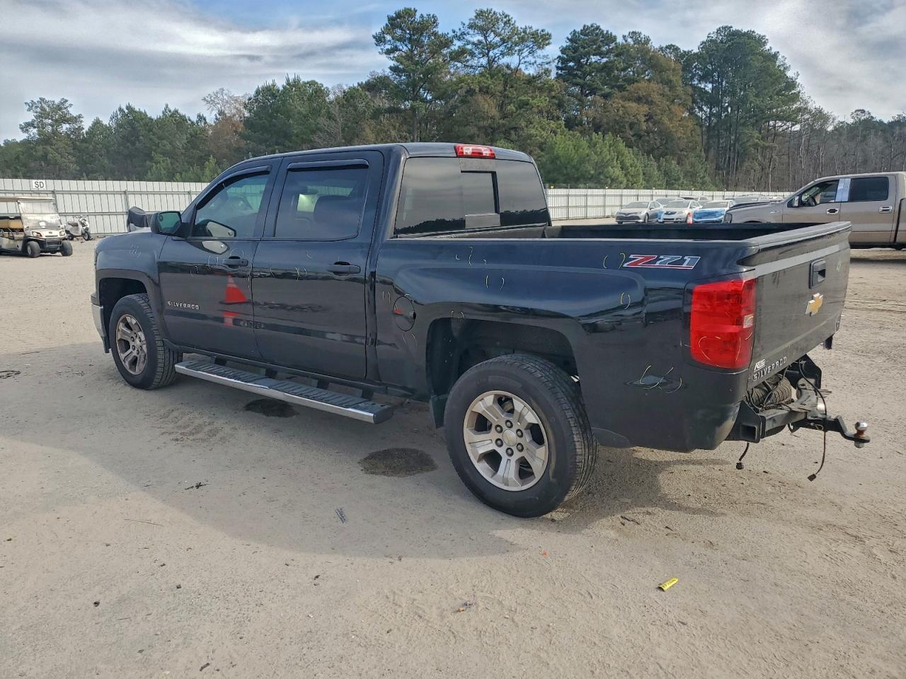2014 CHEVROLET SILVERADO C1500 LT photo 2