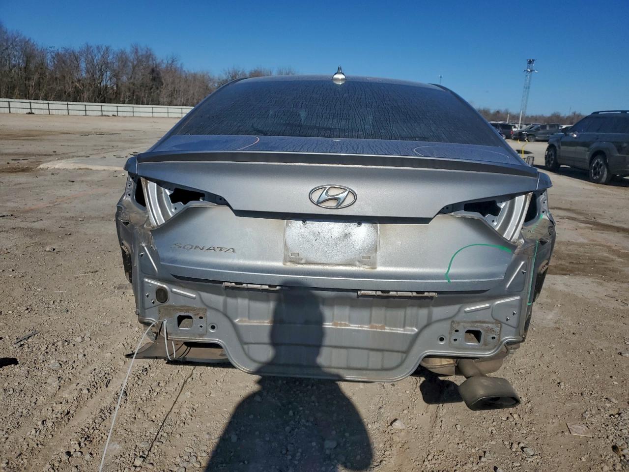 2015 HYUNDAI SONATA SE photo 11