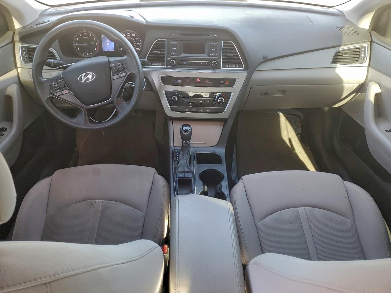 2015 HYUNDAI SONATA SE photo 15
