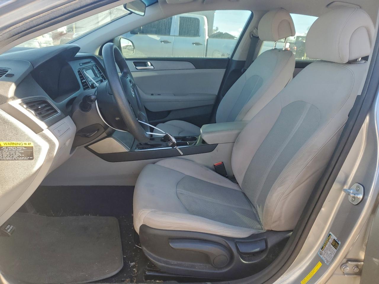 2015 HYUNDAI SONATA SE photo 13