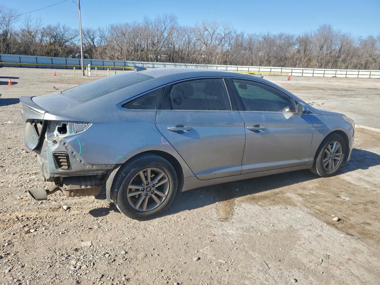 2015 HYUNDAI SONATA SE photo 5
