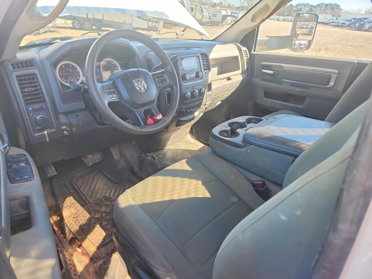 2018 RAM 3500 photo 22