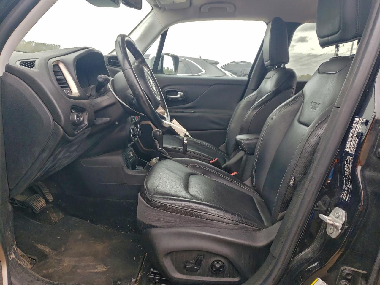 2015 JEEP RENEGADE LIMITED photo 7
