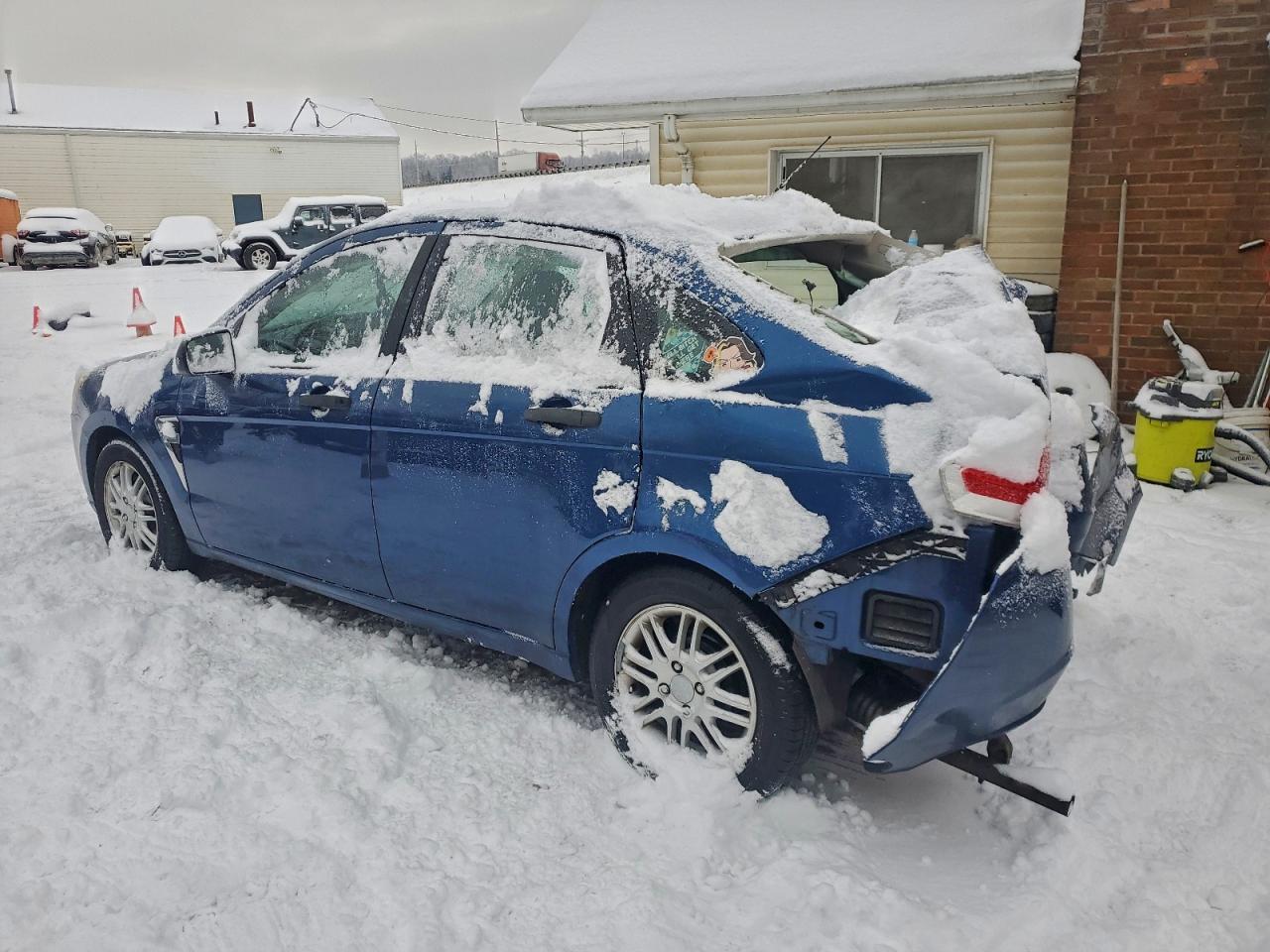 2008 FORD FOCUS SE photo 2