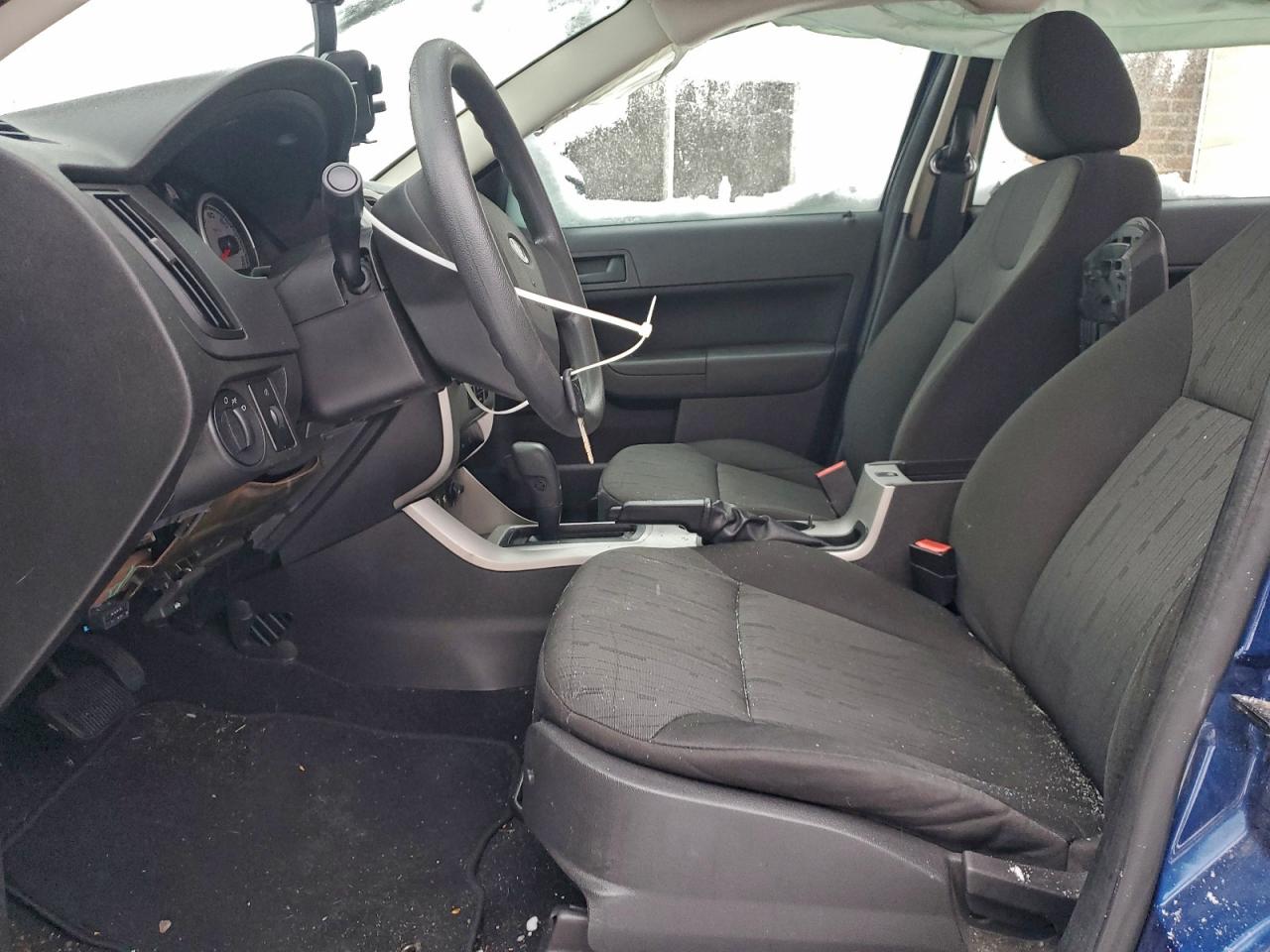 2008 FORD FOCUS SE photo 7