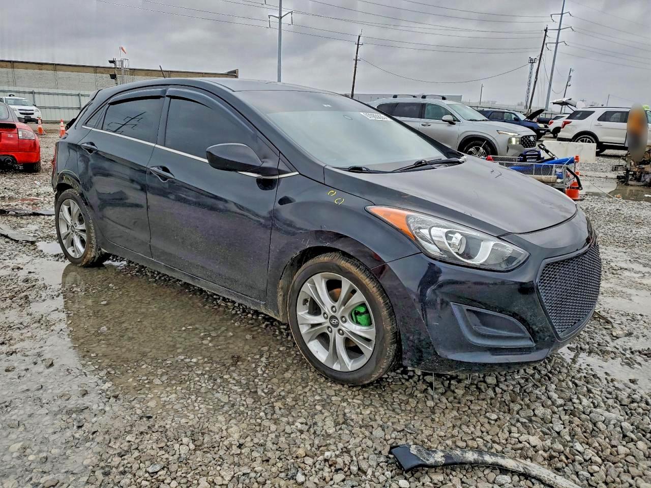 2016 HYUNDAI ELANTRA GT photo 4