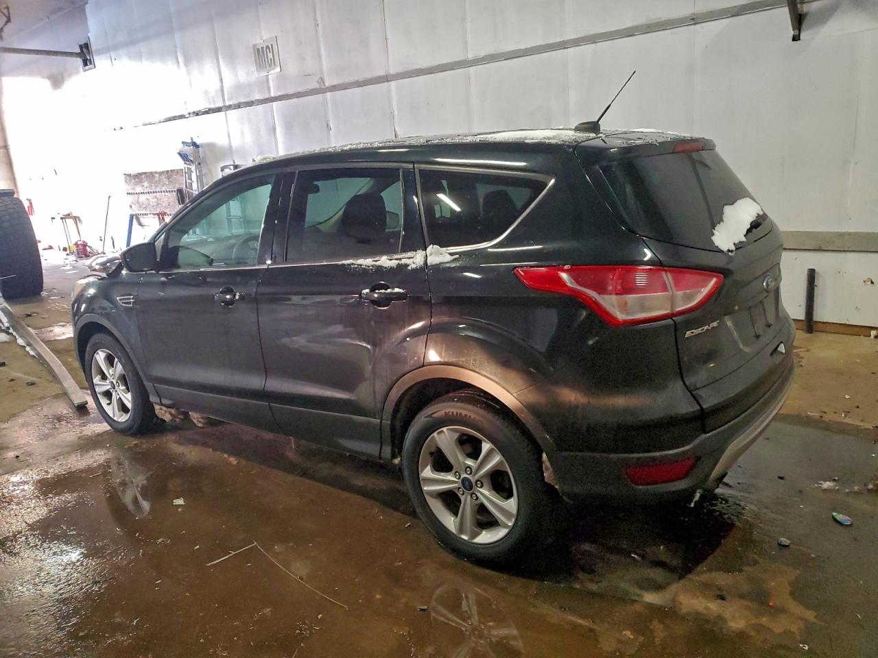 2015 FORD ESCAPE SE photo 2