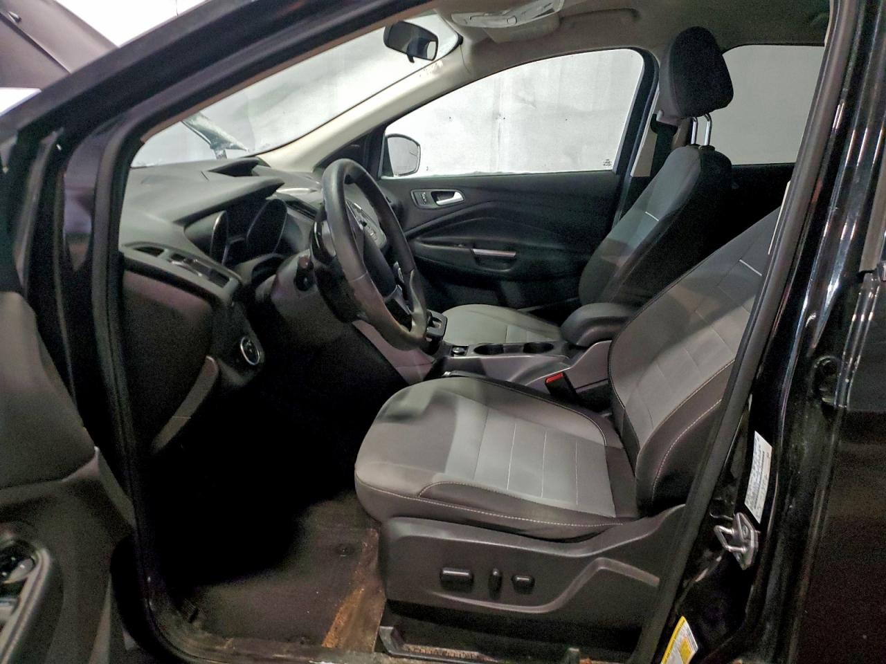 2015 FORD ESCAPE SE photo 7