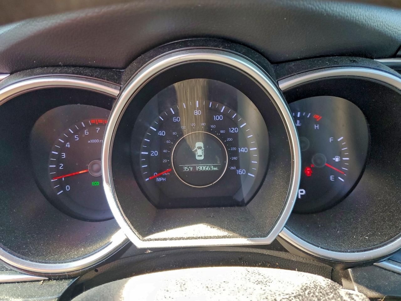 2015 KIA OPTIMA LX photo 25