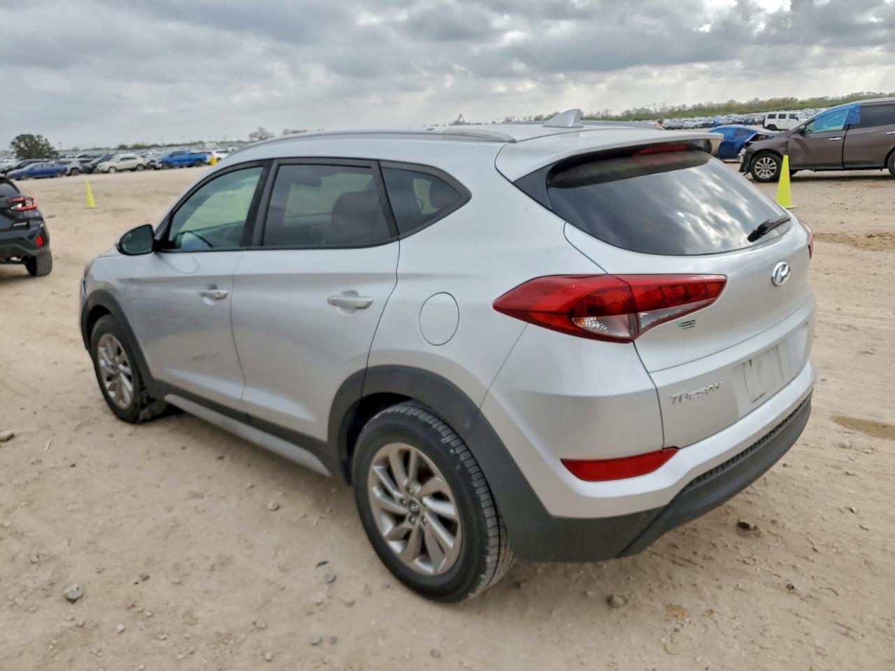 2018 HYUNDAI TUCSON SEL photo 3