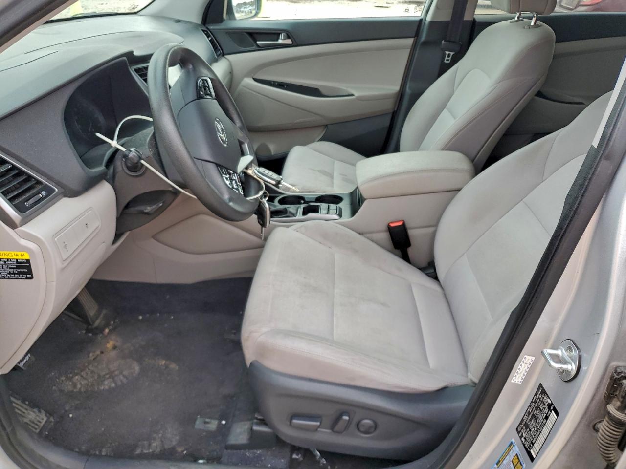 2018 HYUNDAI TUCSON SEL photo 13