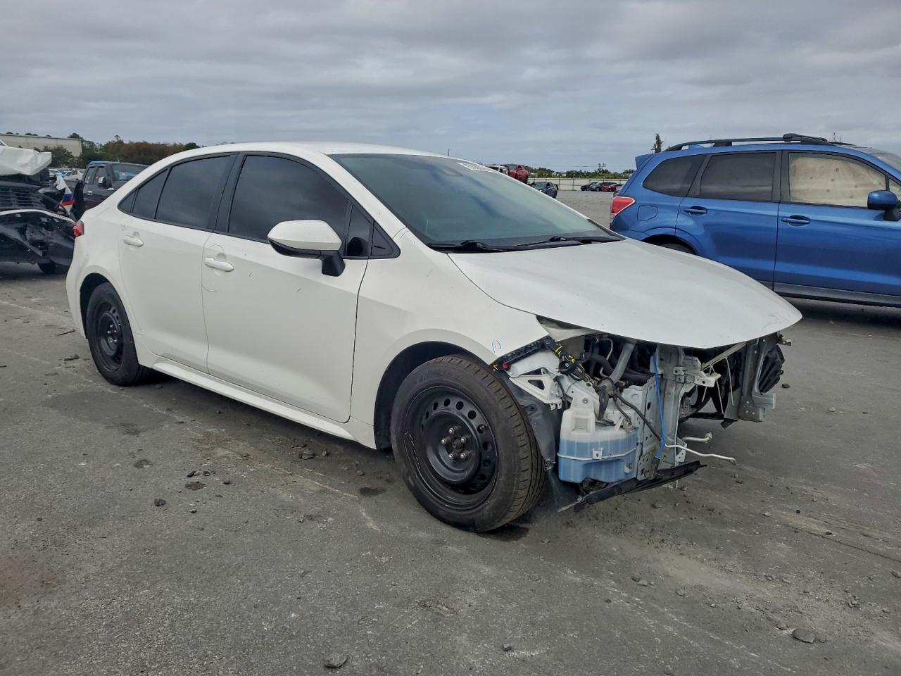 2020 TOYOTA COROLLA LE photo 13