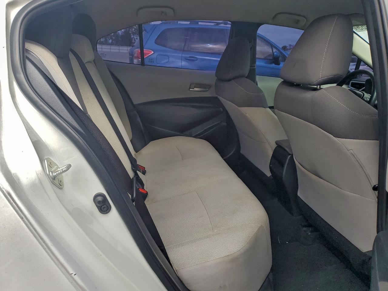 2020 TOYOTA COROLLA LE photo 37