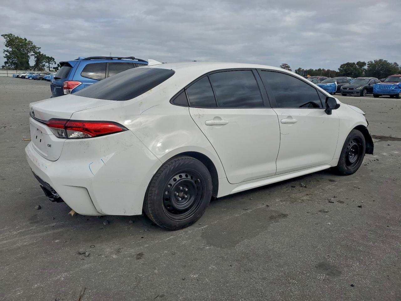 2020 TOYOTA COROLLA LE photo 9