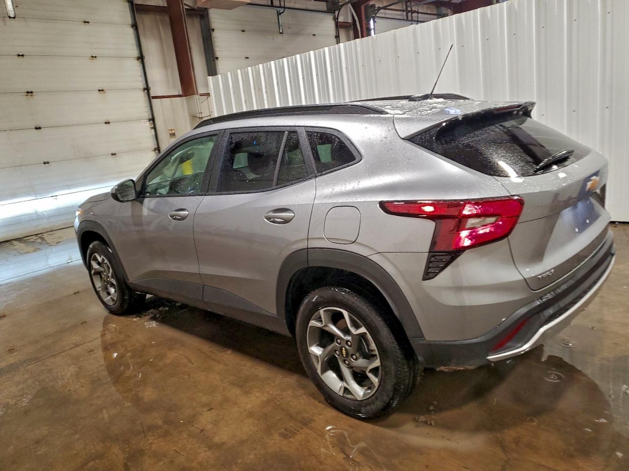 2025 CHEVROLET TRAX 1LT photo 4