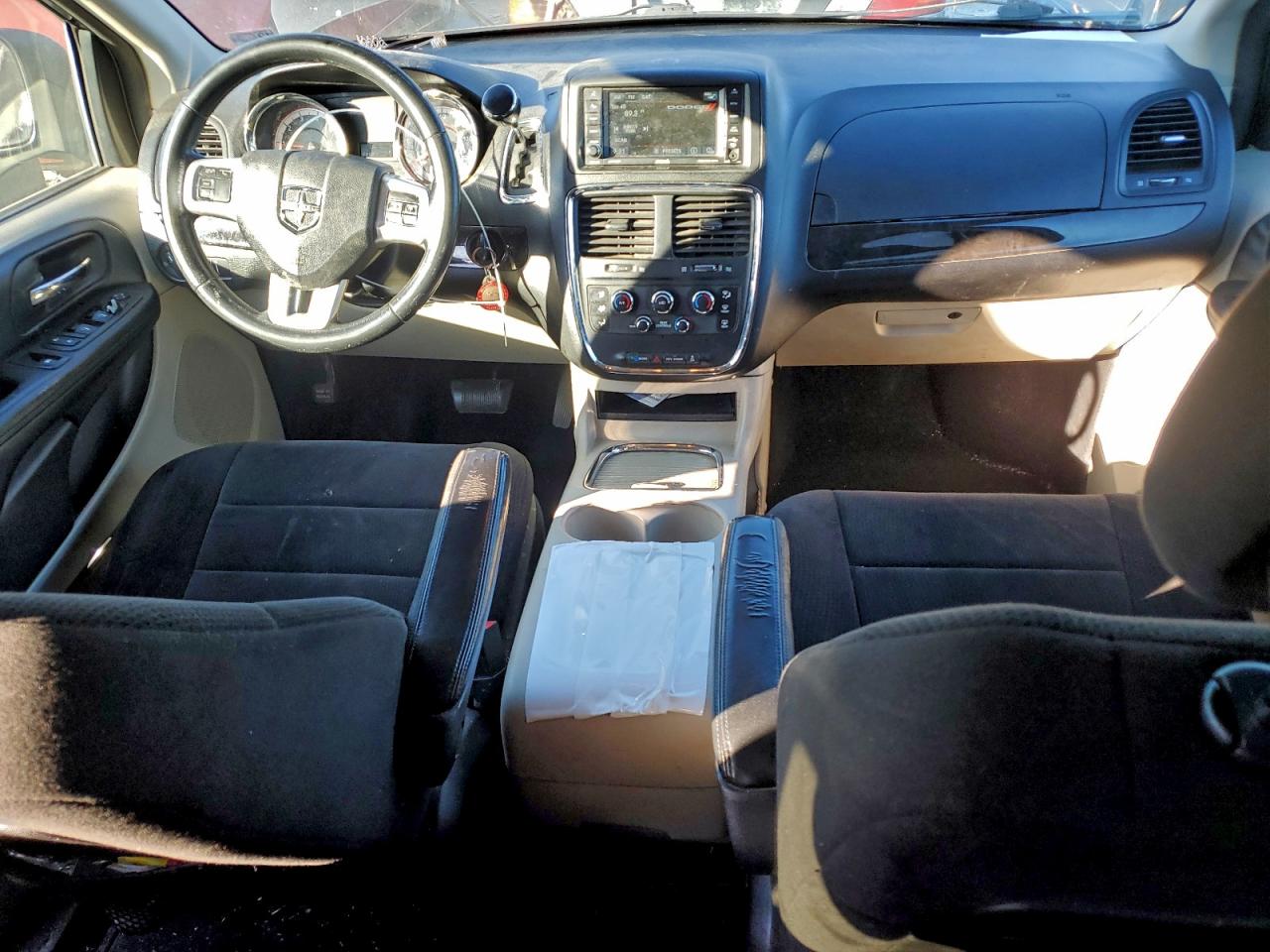 2013 DODGE GRAND CARAVAN SXT photo 8