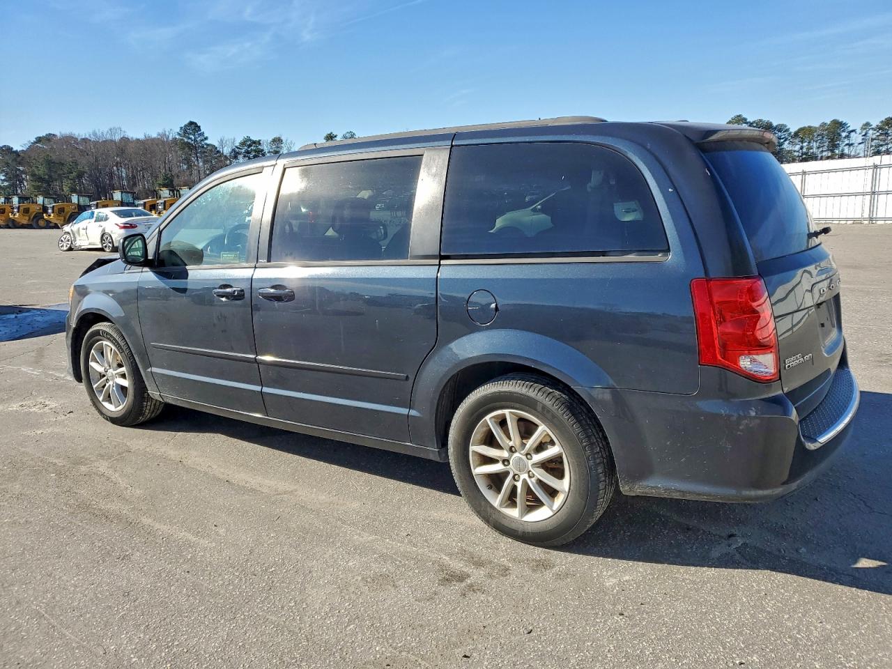 2013 DODGE GRAND CARAVAN SXT photo 2