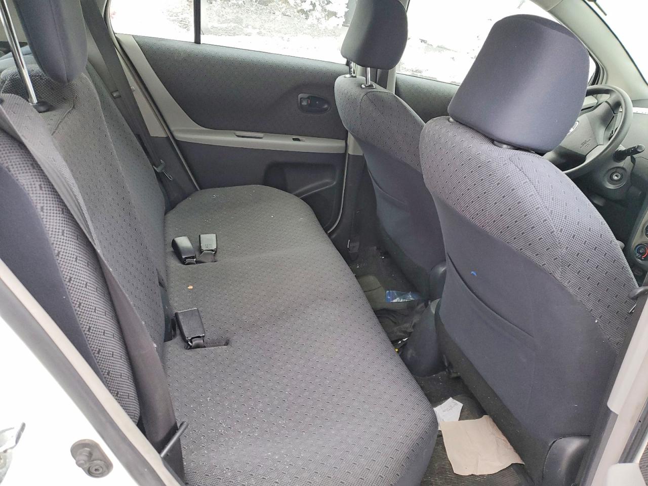 2009 TOYOTA YARIS photo 10
