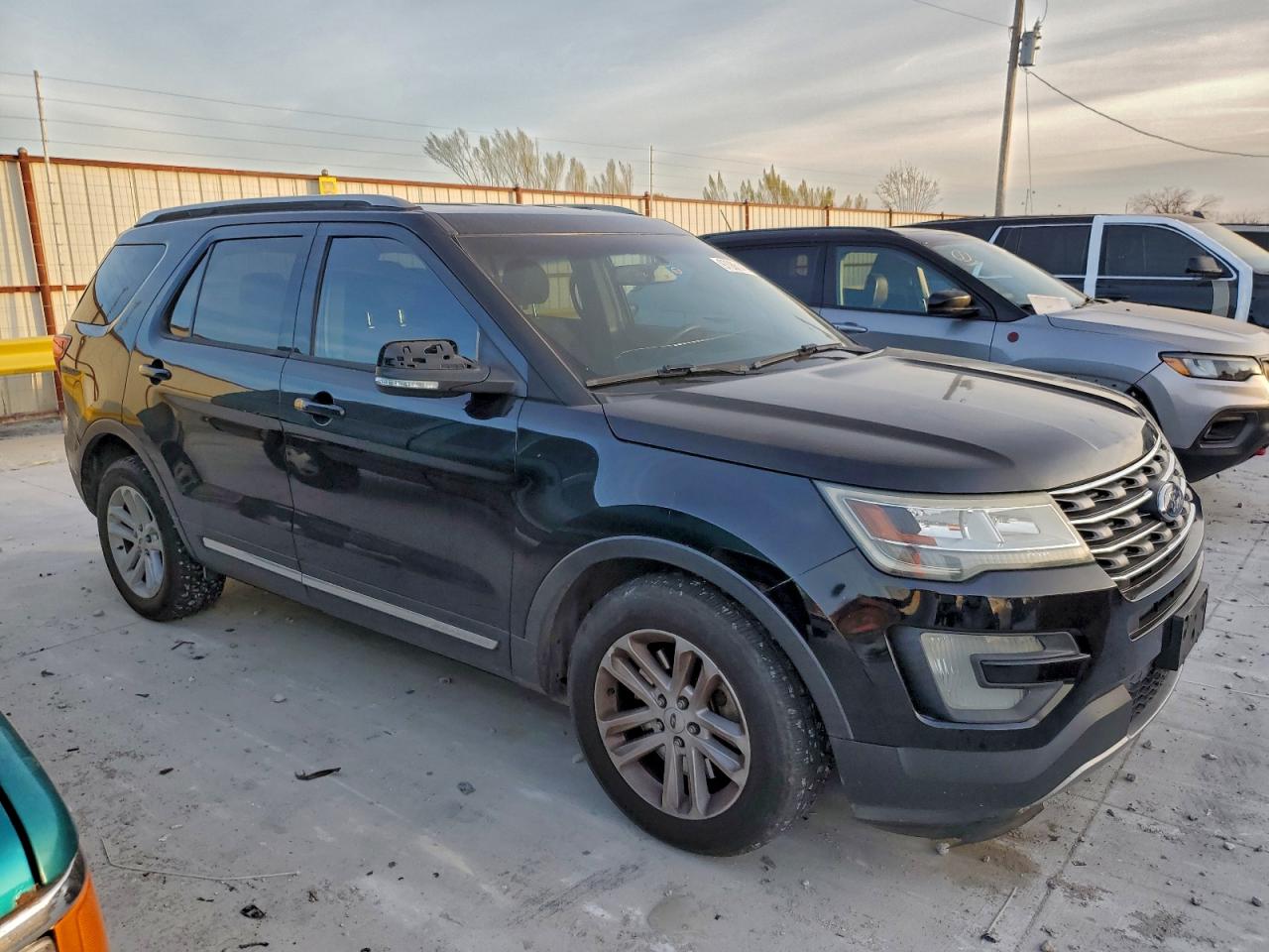 2016 FORD EXPLORER XLT photo 7