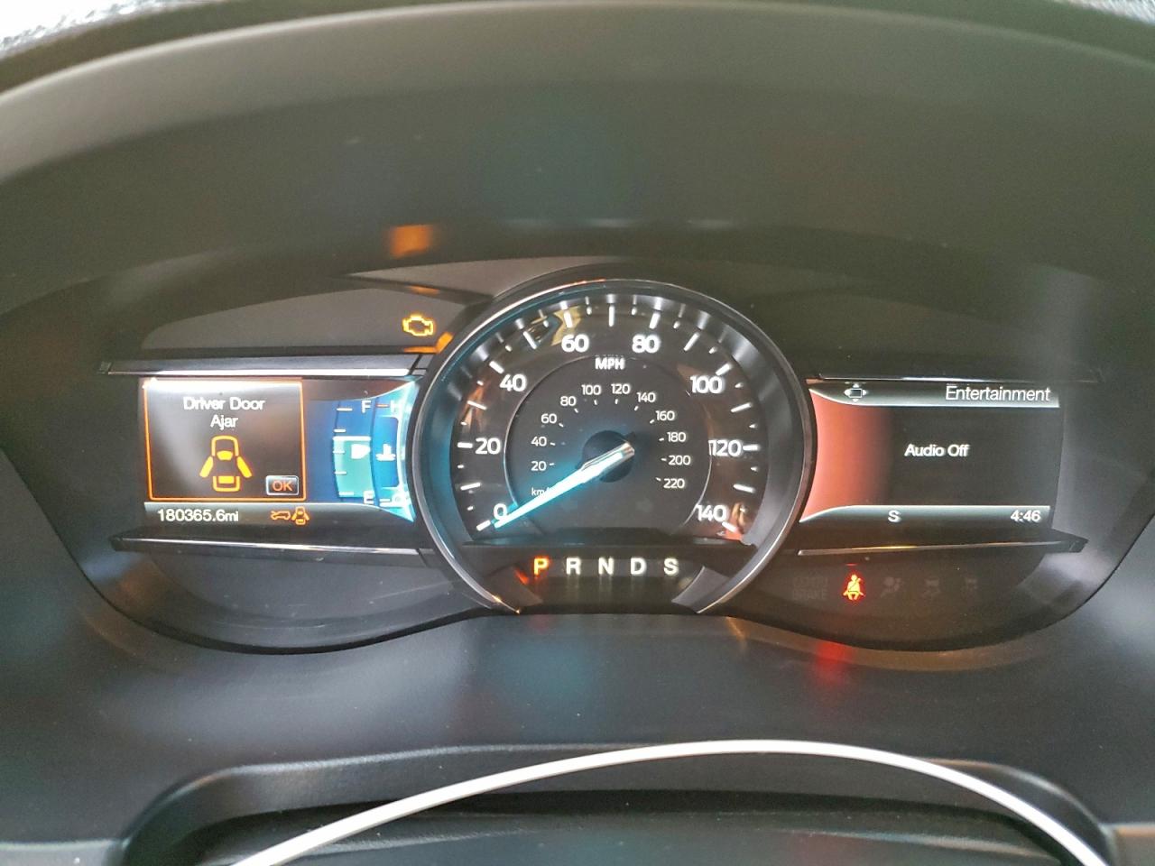 2016 FORD EXPLORER XLT photo 17