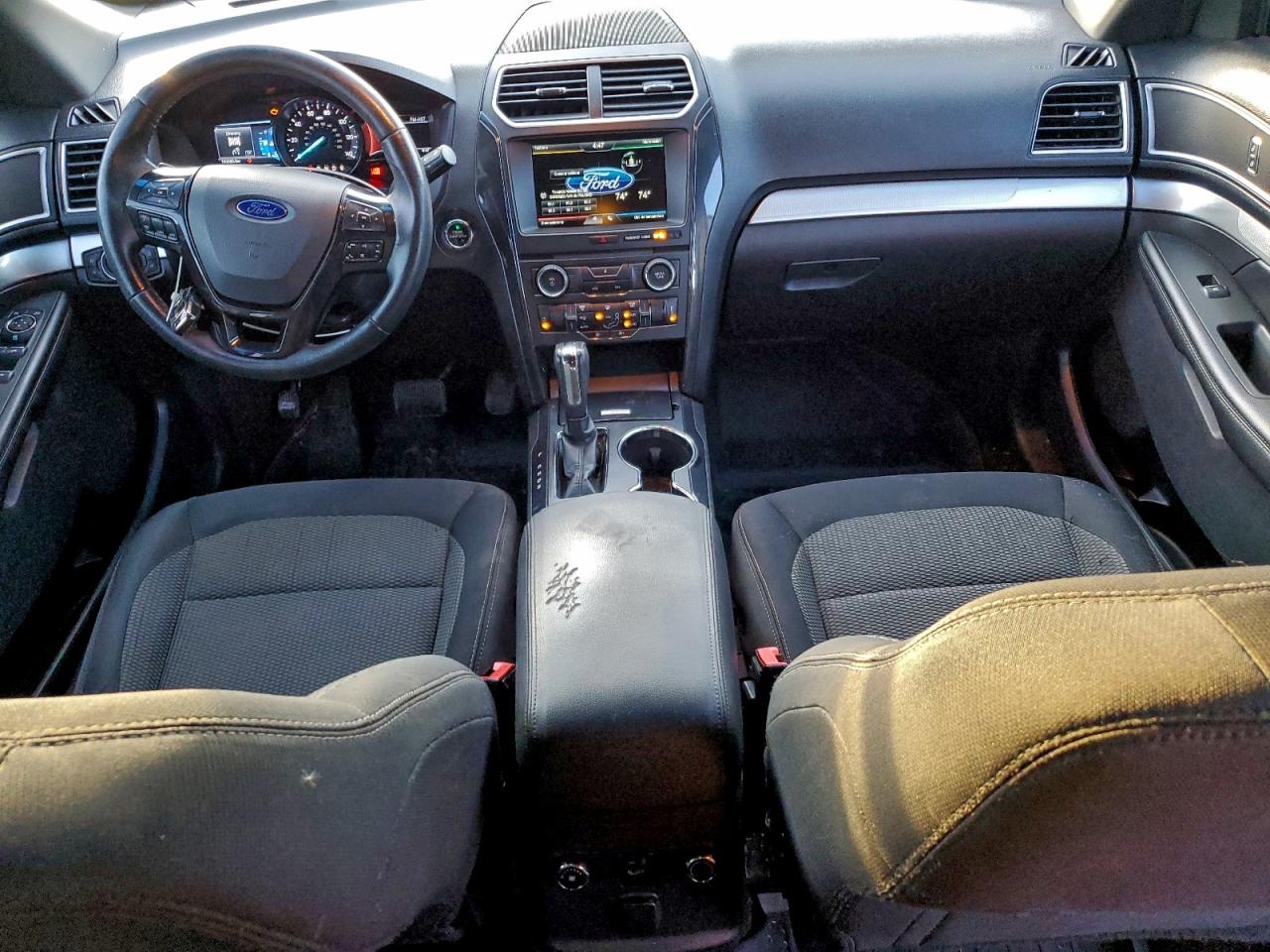 2016 FORD EXPLORER XLT photo 15