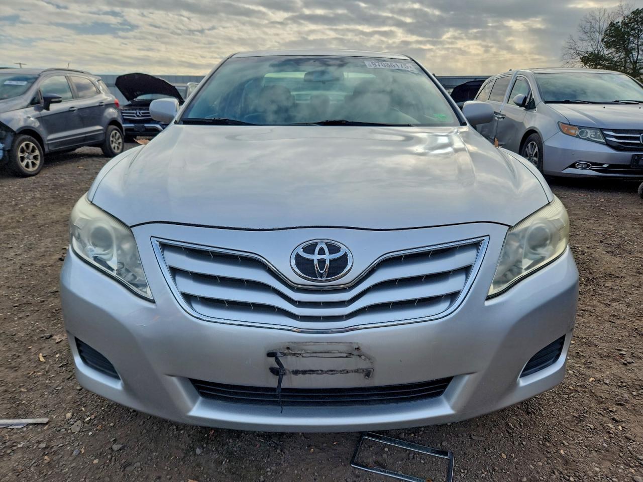 2010 TOYOTA CAMRY BASE photo 9