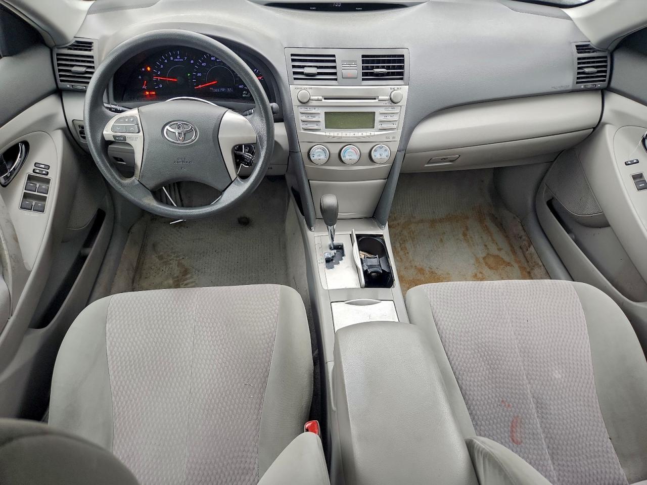 2010 TOYOTA CAMRY BASE photo 15