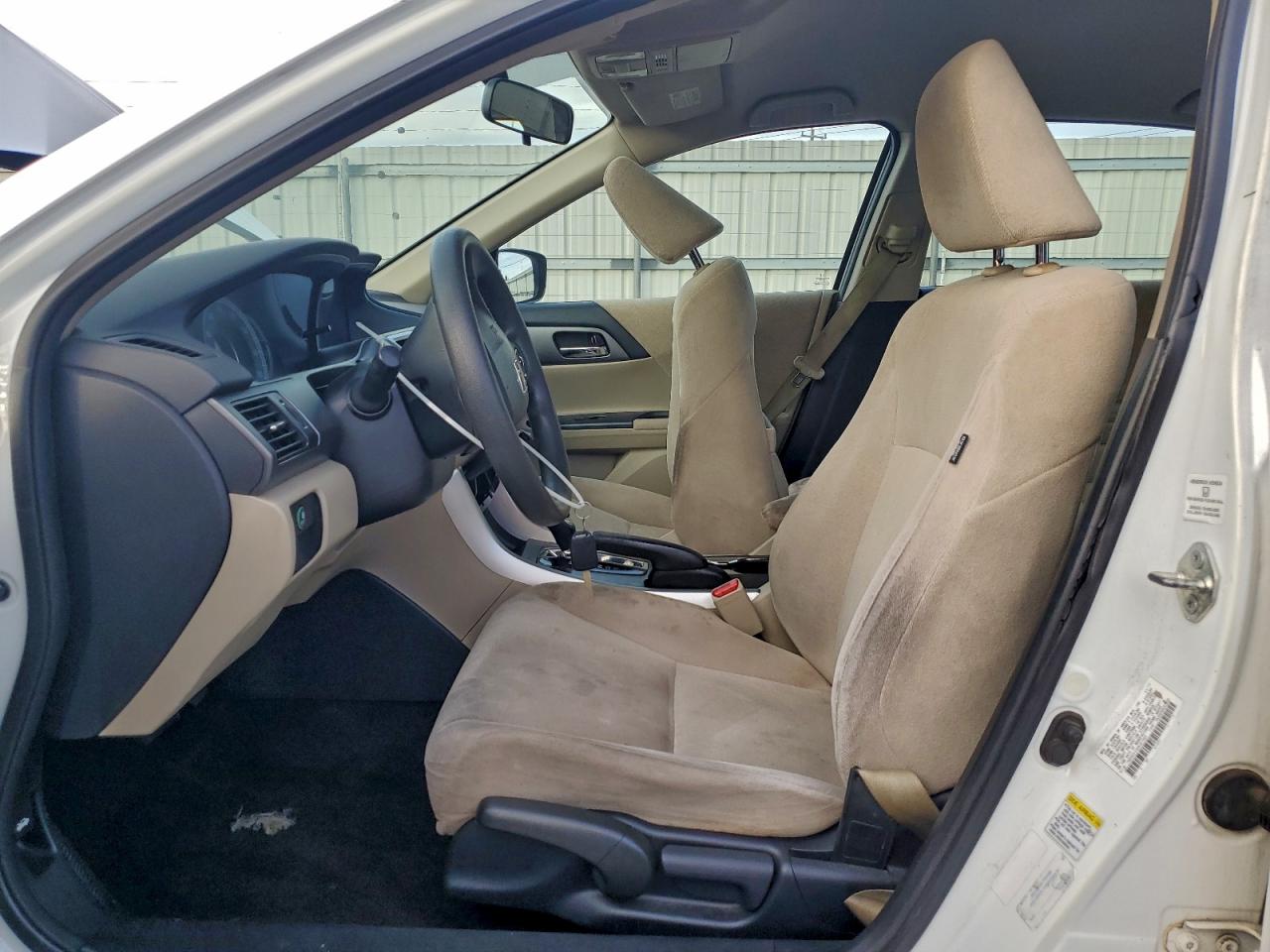 2013 HONDA ACCORD LX photo 19