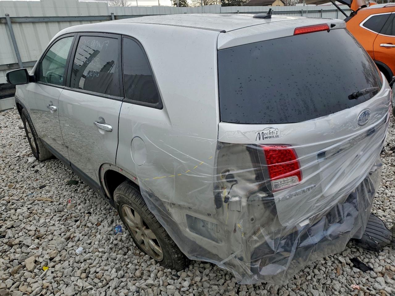 2013 KIA SORENTO LX photo 2