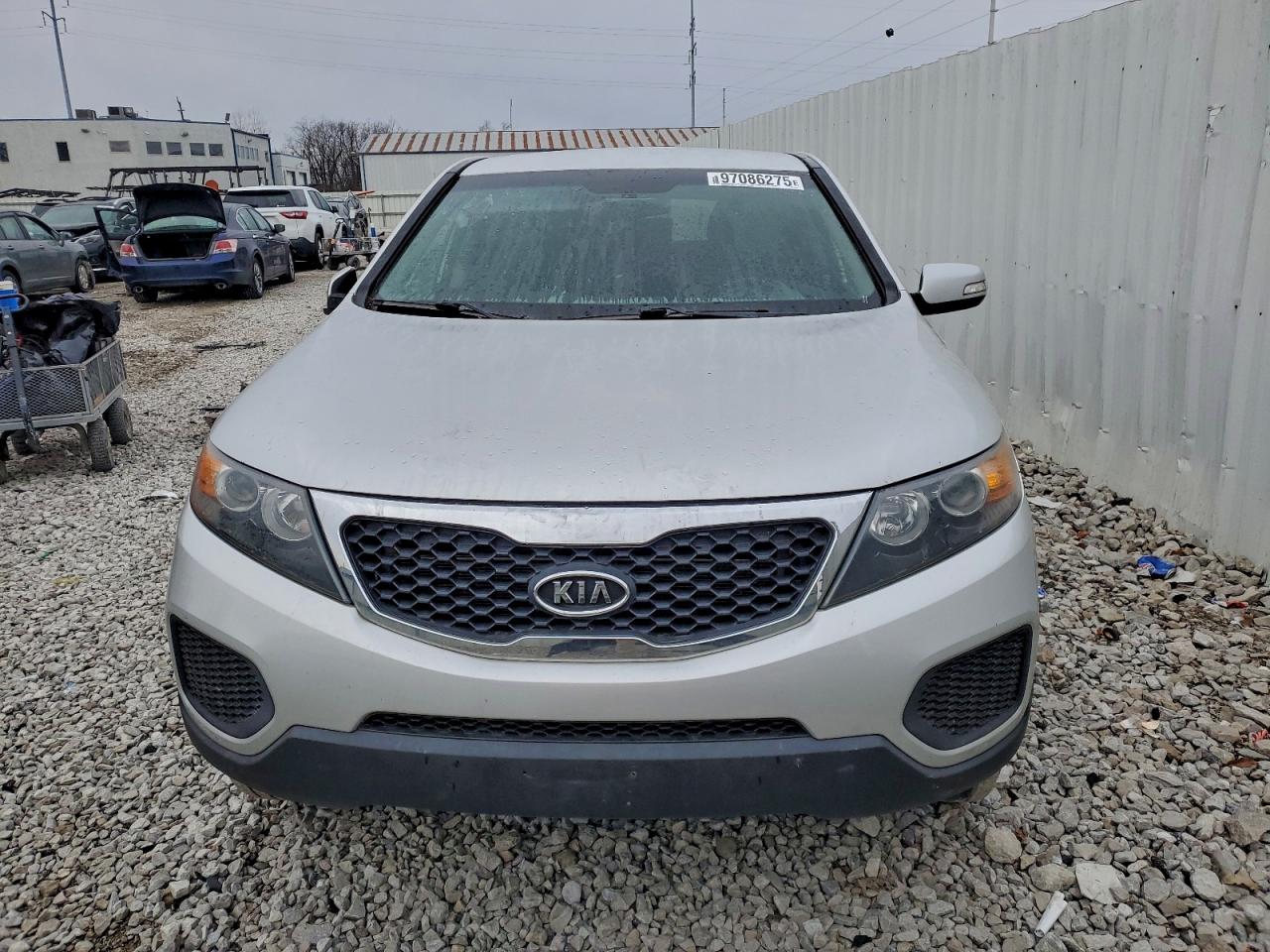 2013 KIA SORENTO LX photo 5