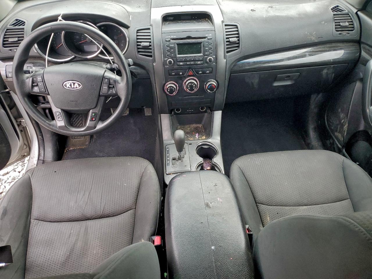 2013 KIA SORENTO LX photo 8