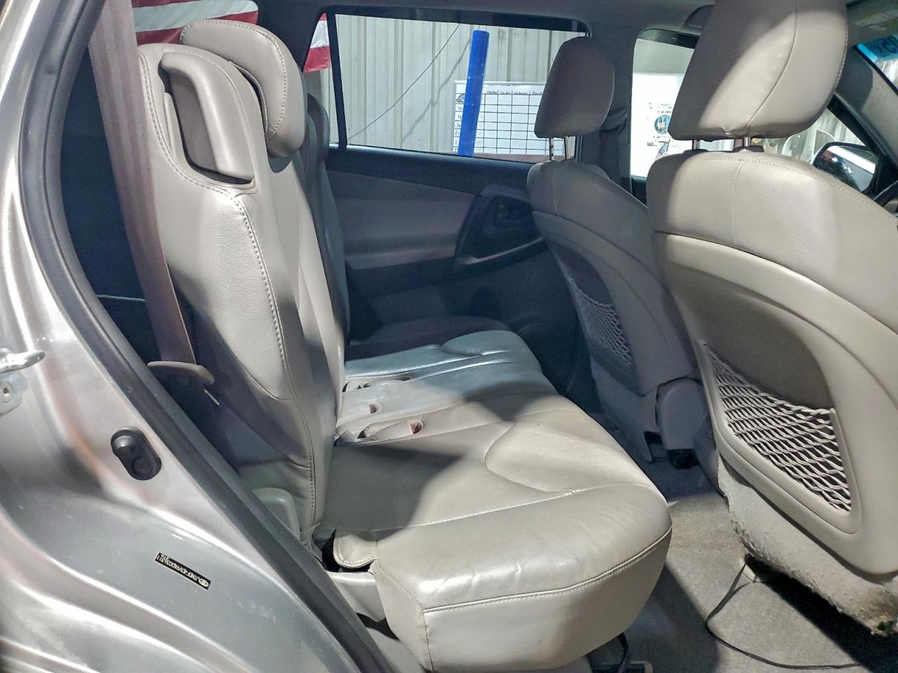 2010 TOYOTA RAV4 LIMITED photo 11