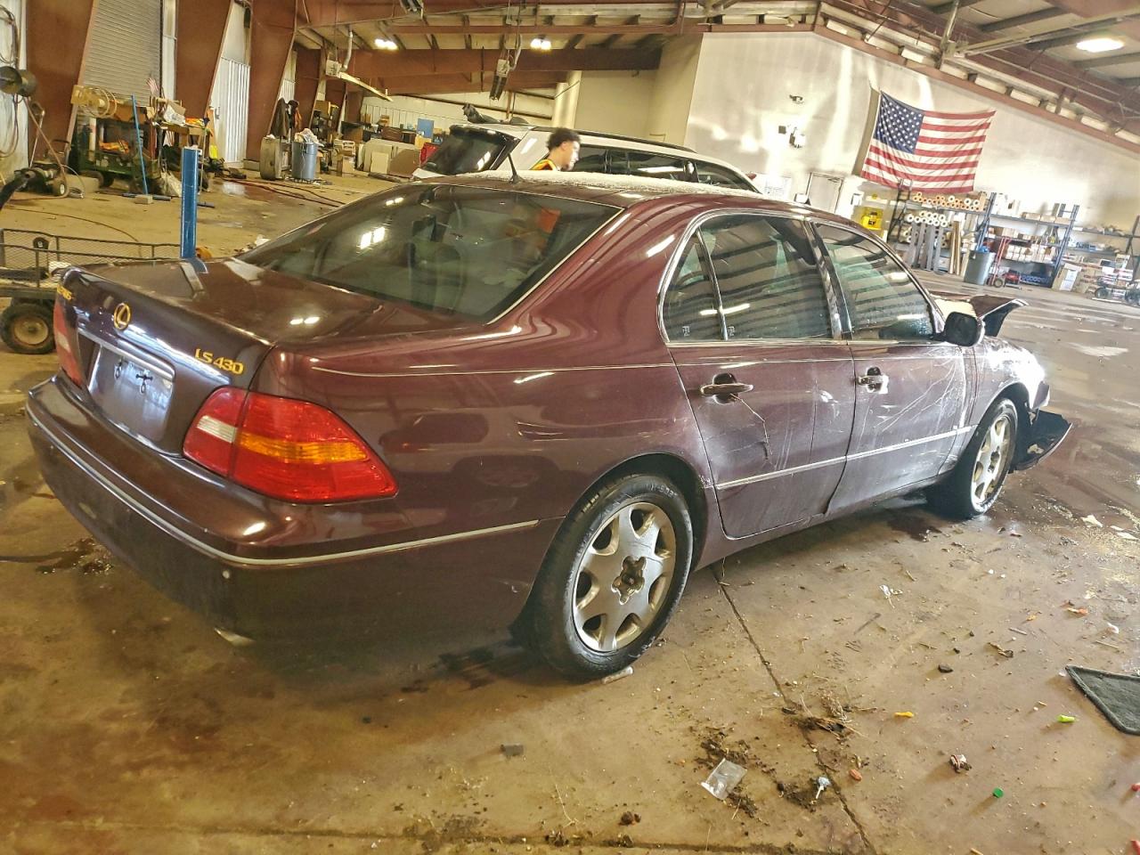 2003 LEXUS LS 430 photo 3