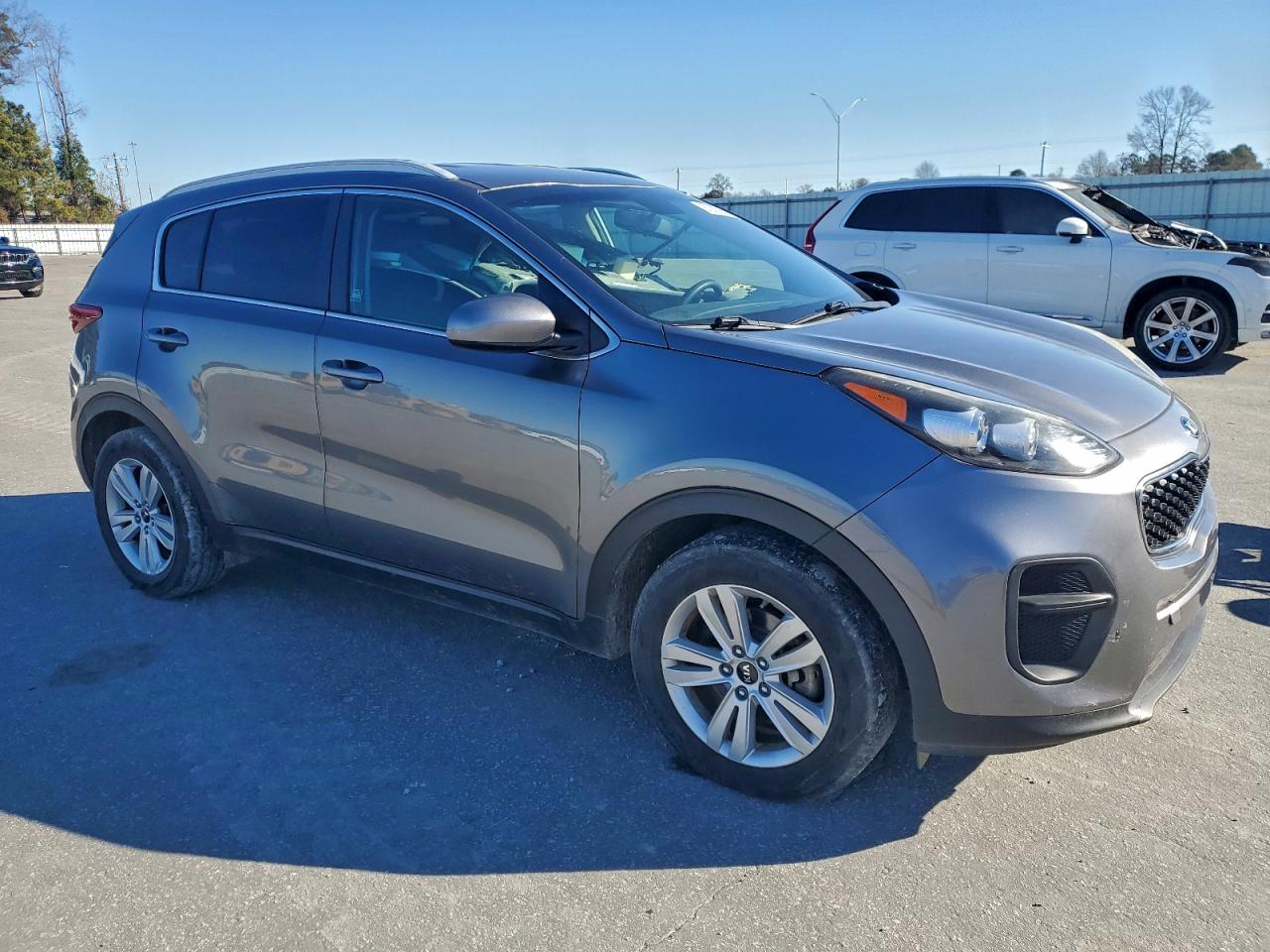 2017 KIA SPORTAGE LX photo 4