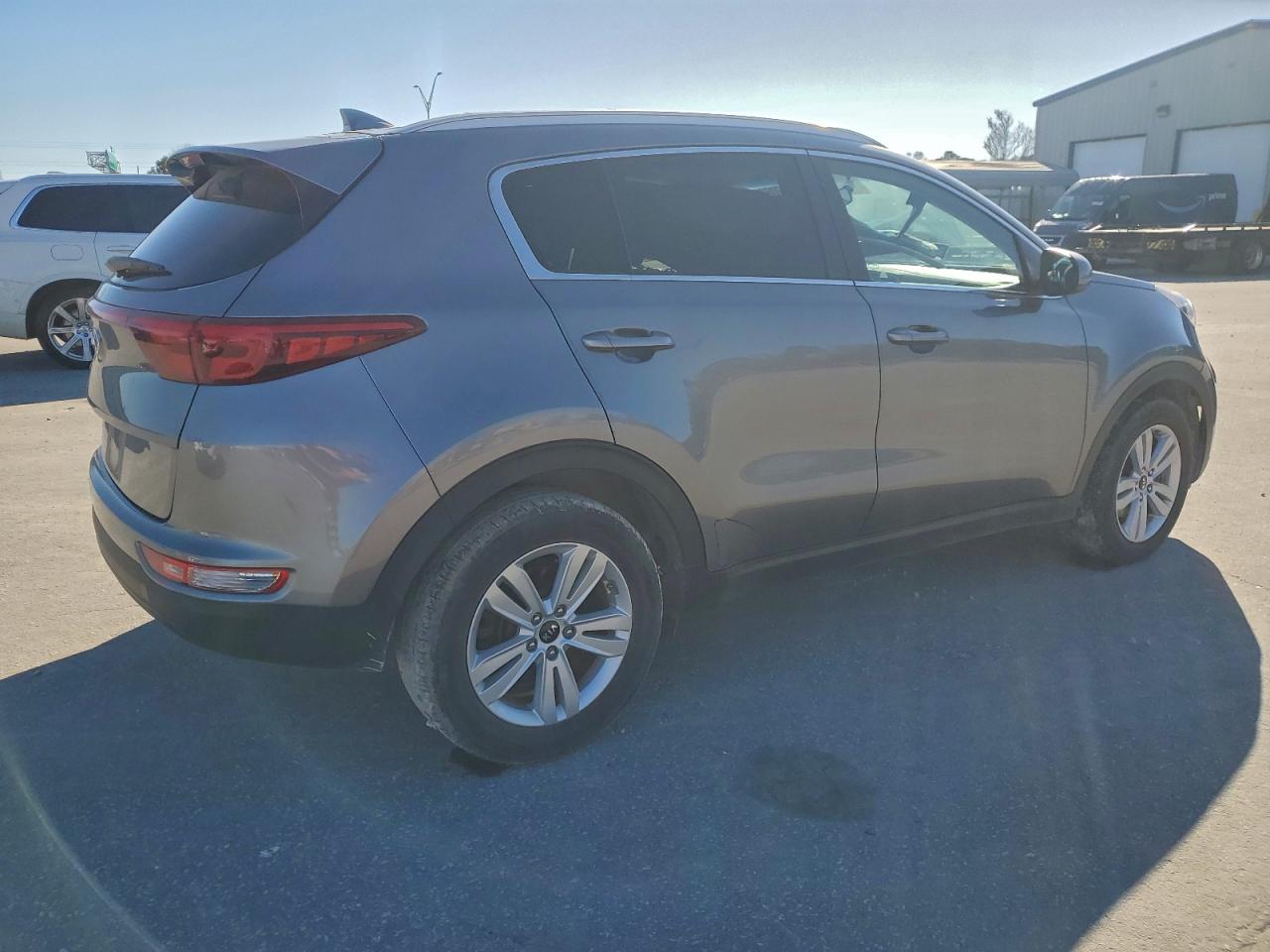 2017 KIA SPORTAGE LX photo 3