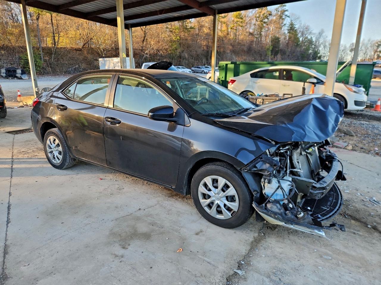 2015 TOYOTA COROLLA L photo 4