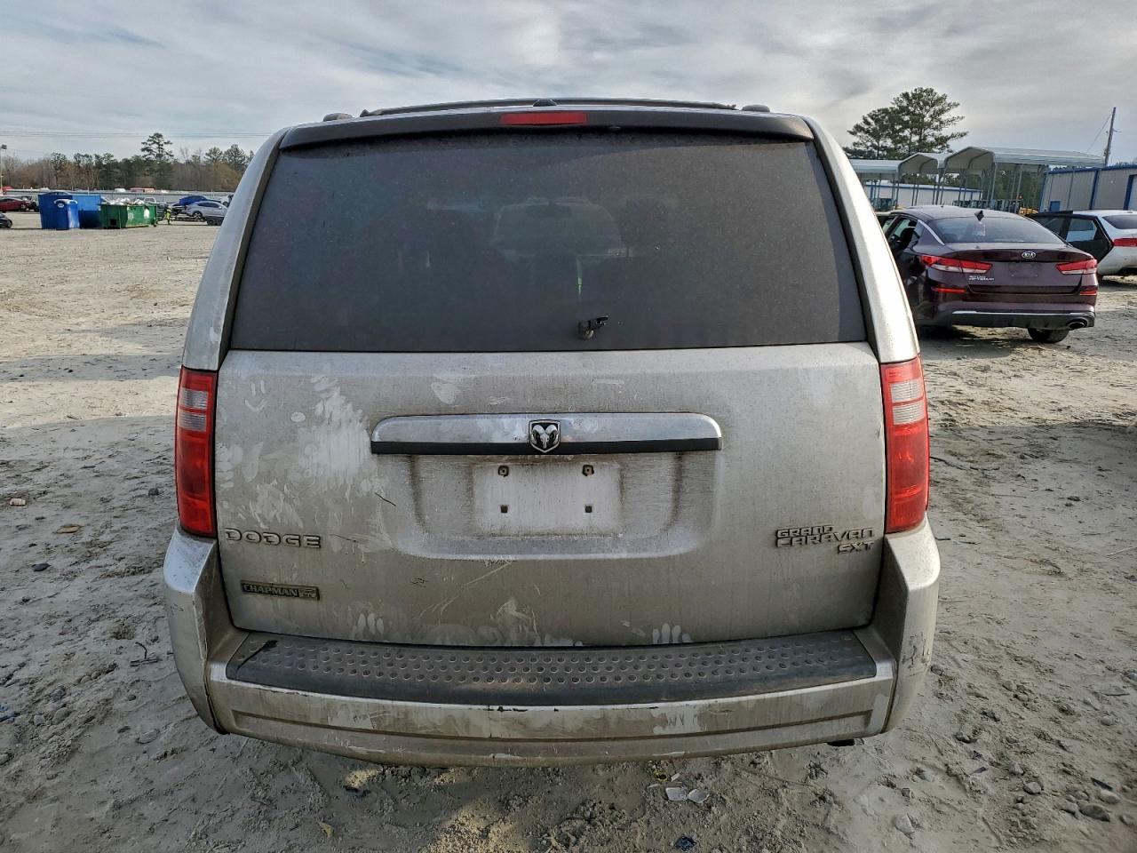 2010 DODGE GRAND CARAVAN SXT photo 6