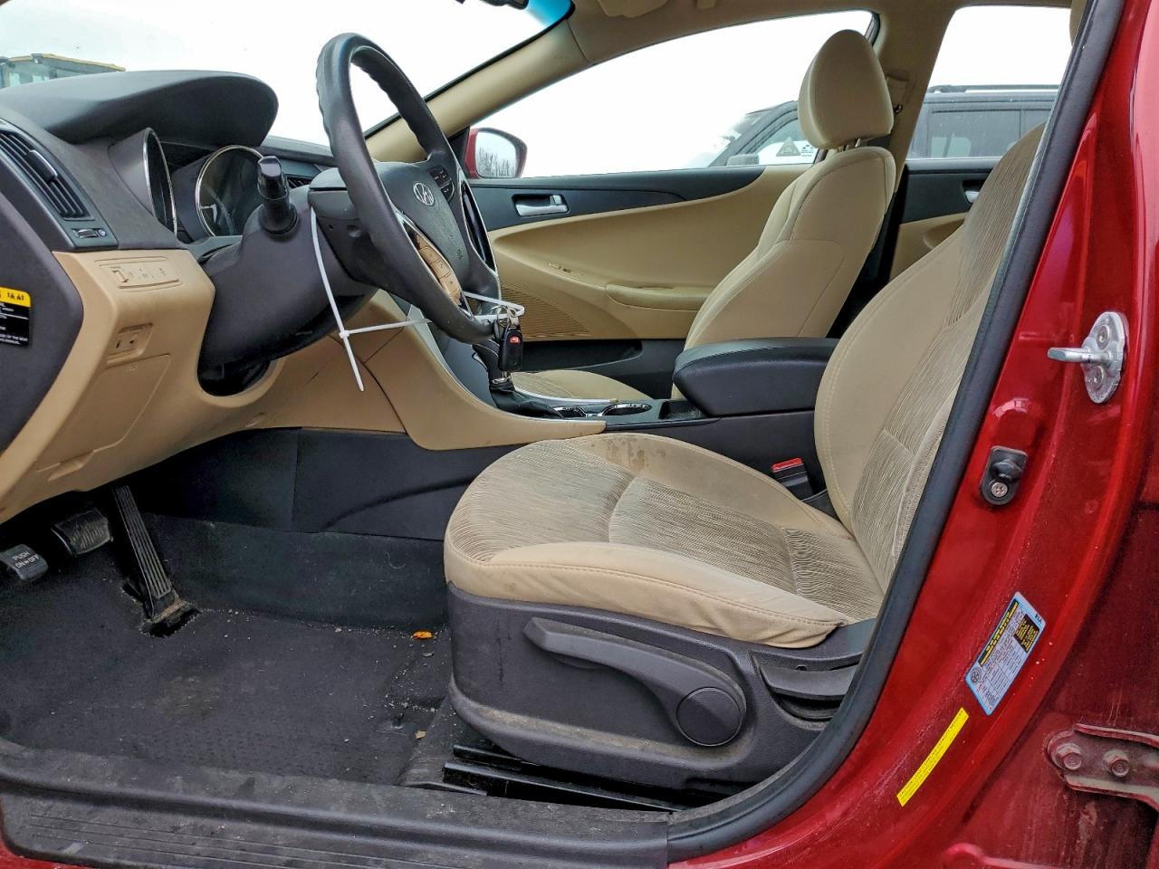 2012 HYUNDAI SONATA GLS photo 13