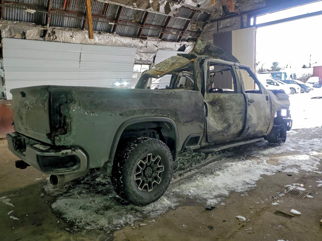 2024 CHEVROLET SILVERADO K3500 LT photo 7