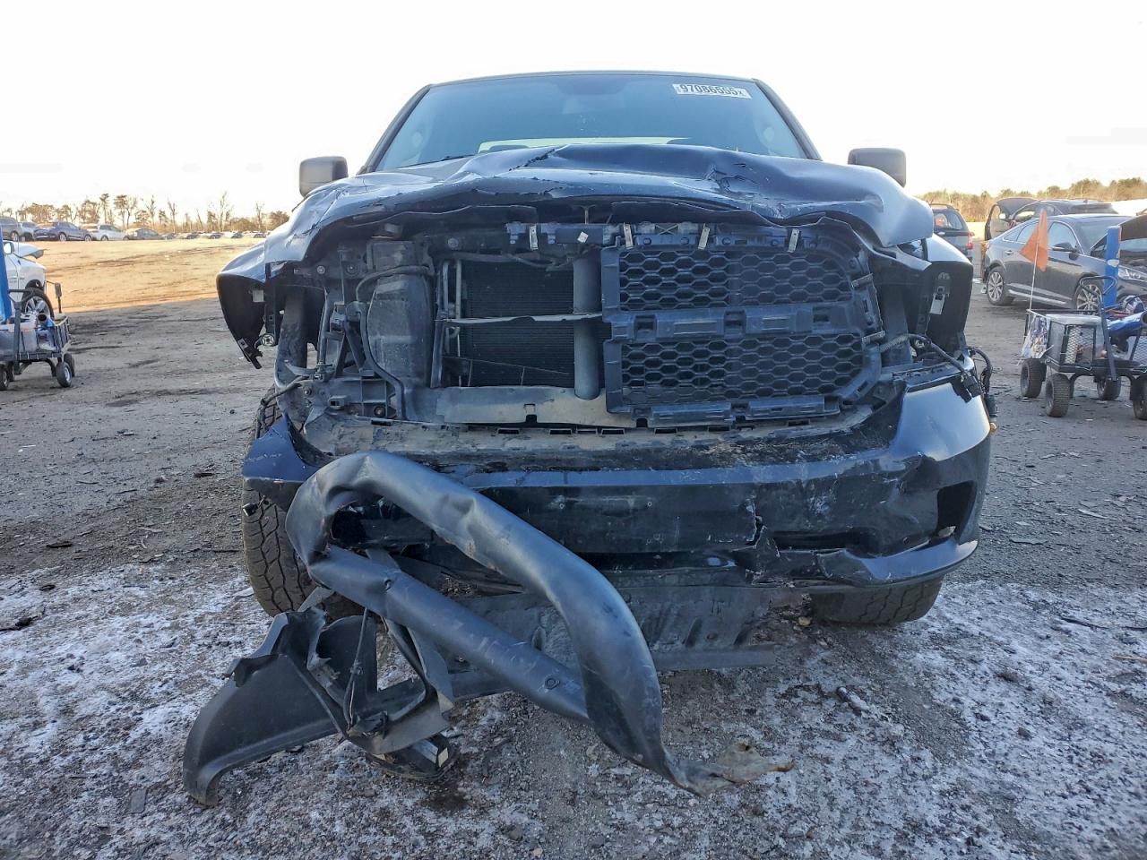 2015 RAM 1500 ST photo 9