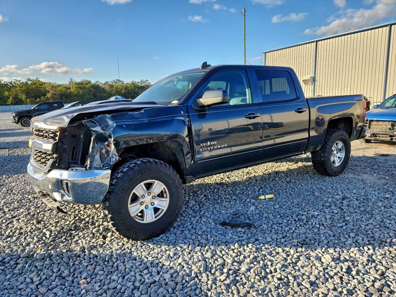 2017 CHEVROLET SILVERADO