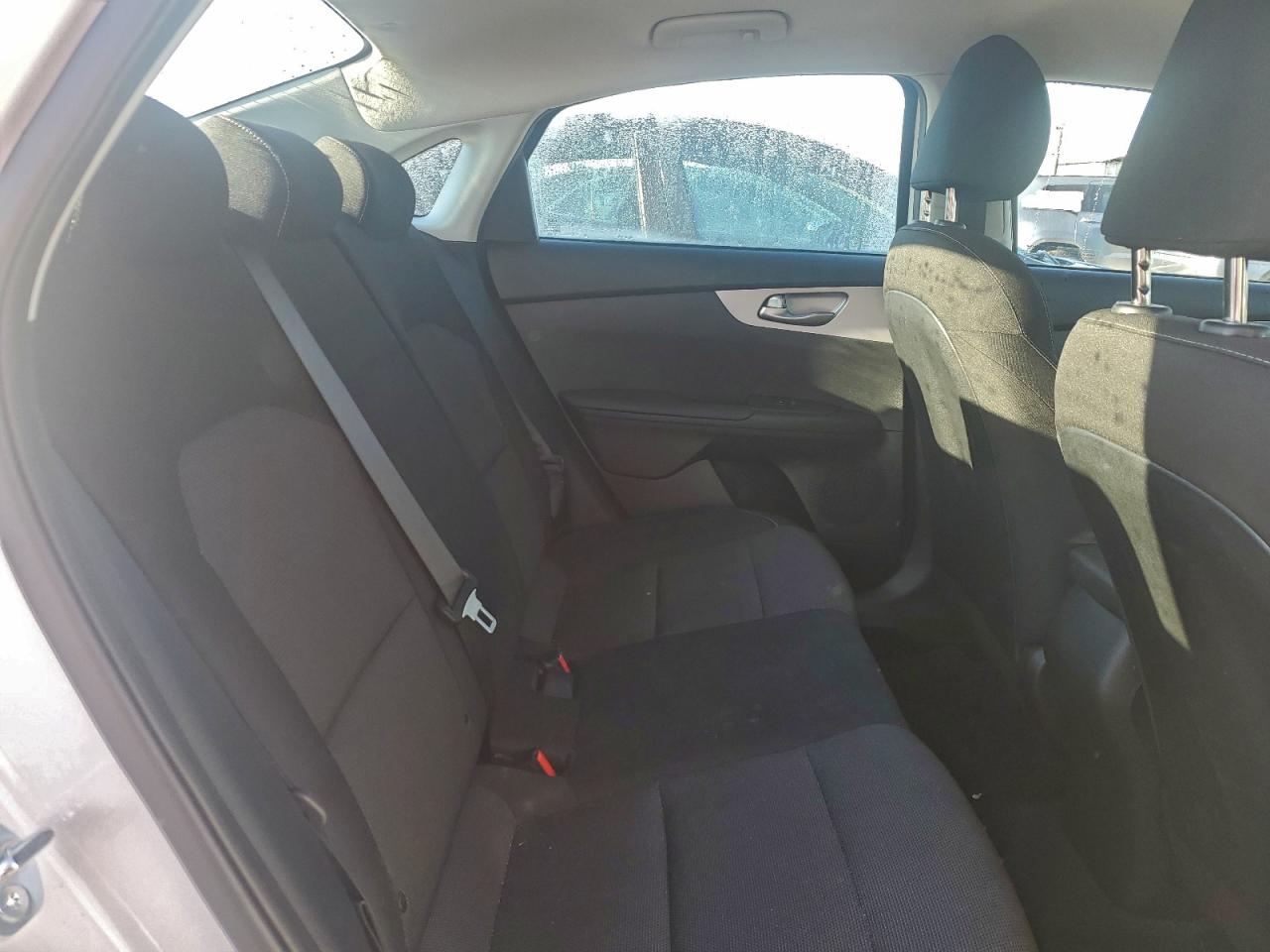 2024 KIA FORTE LX photo 10