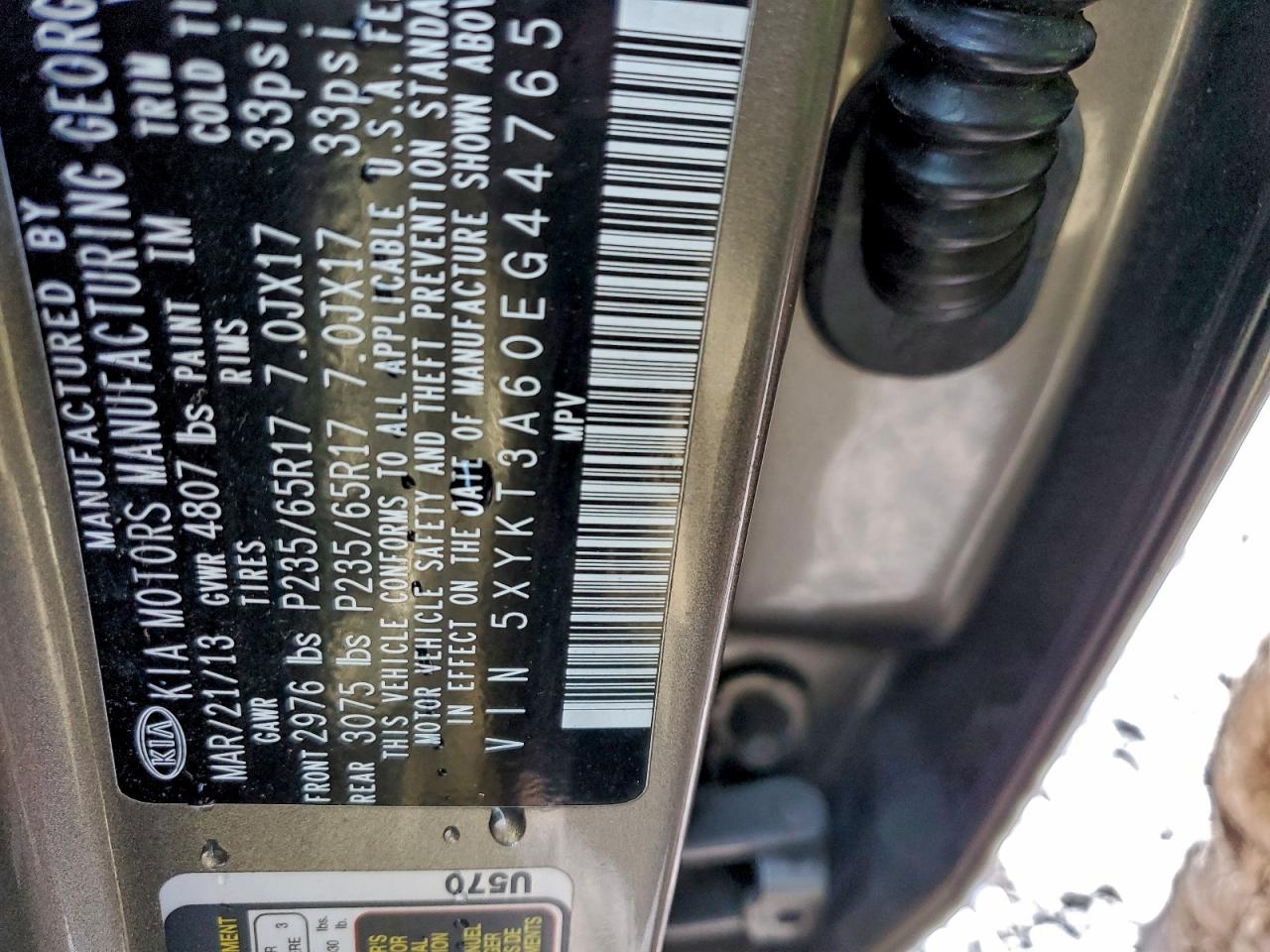 2014 KIA SORENTO LX photo 25