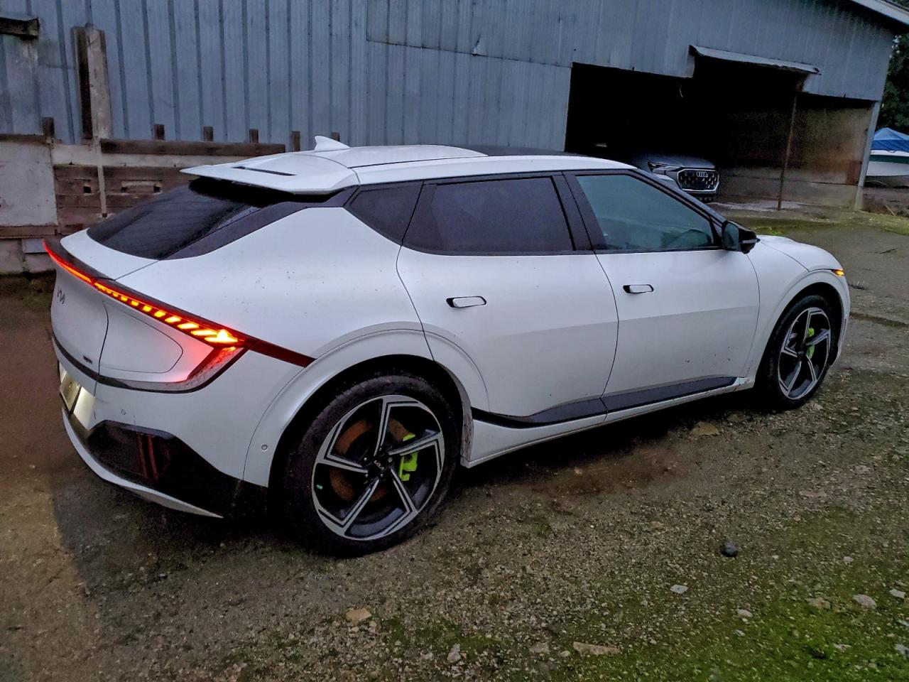 2024 KIA EV6 GT photo 5