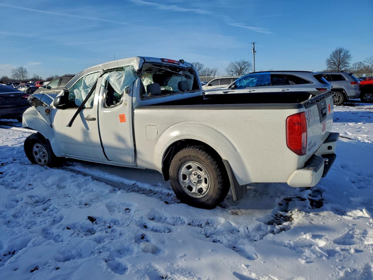 2018 NISSAN FRONTIER S photo 2