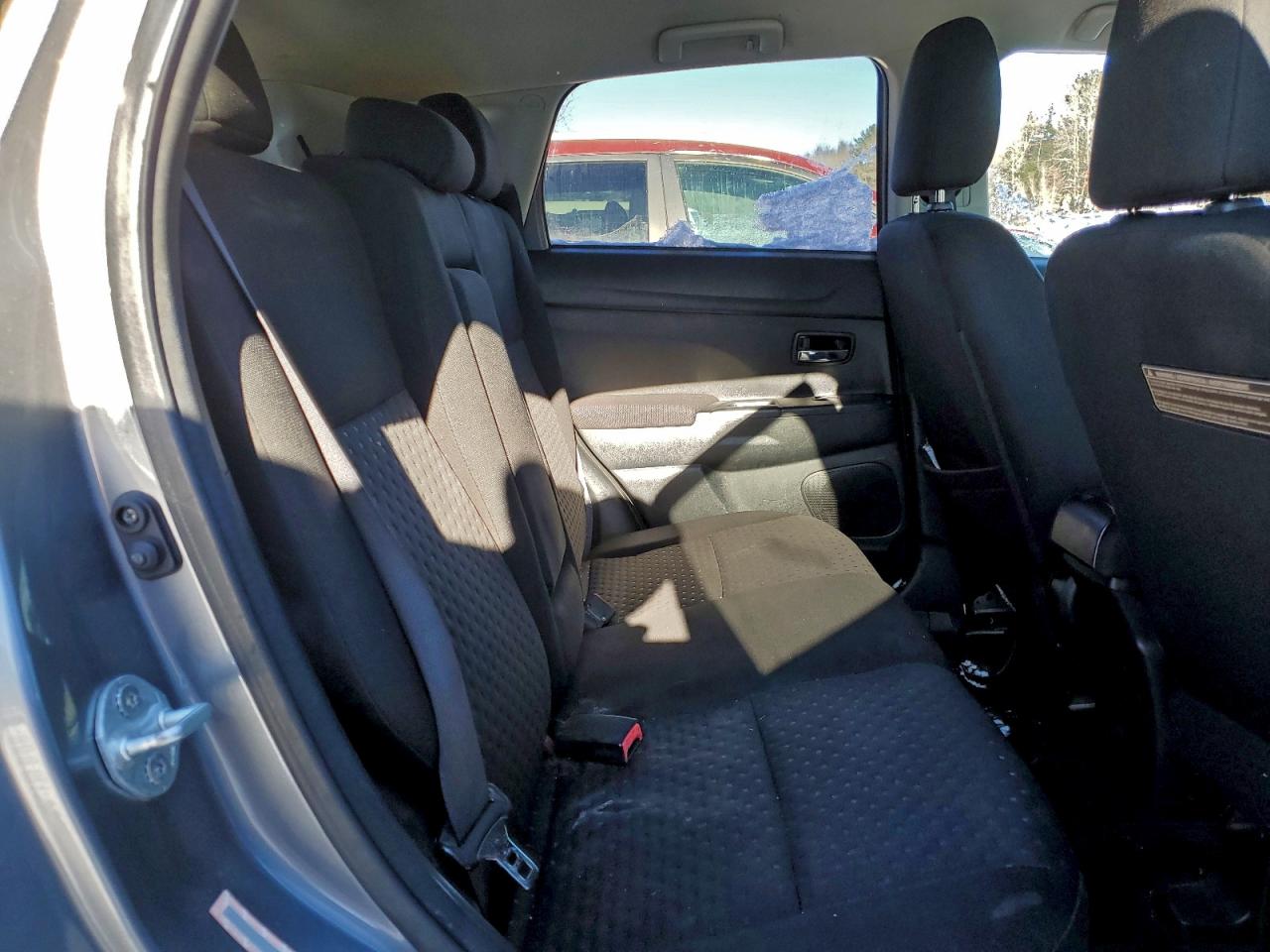 2011 MITSUBISHI OUTLANDER SPORT SE photo 21