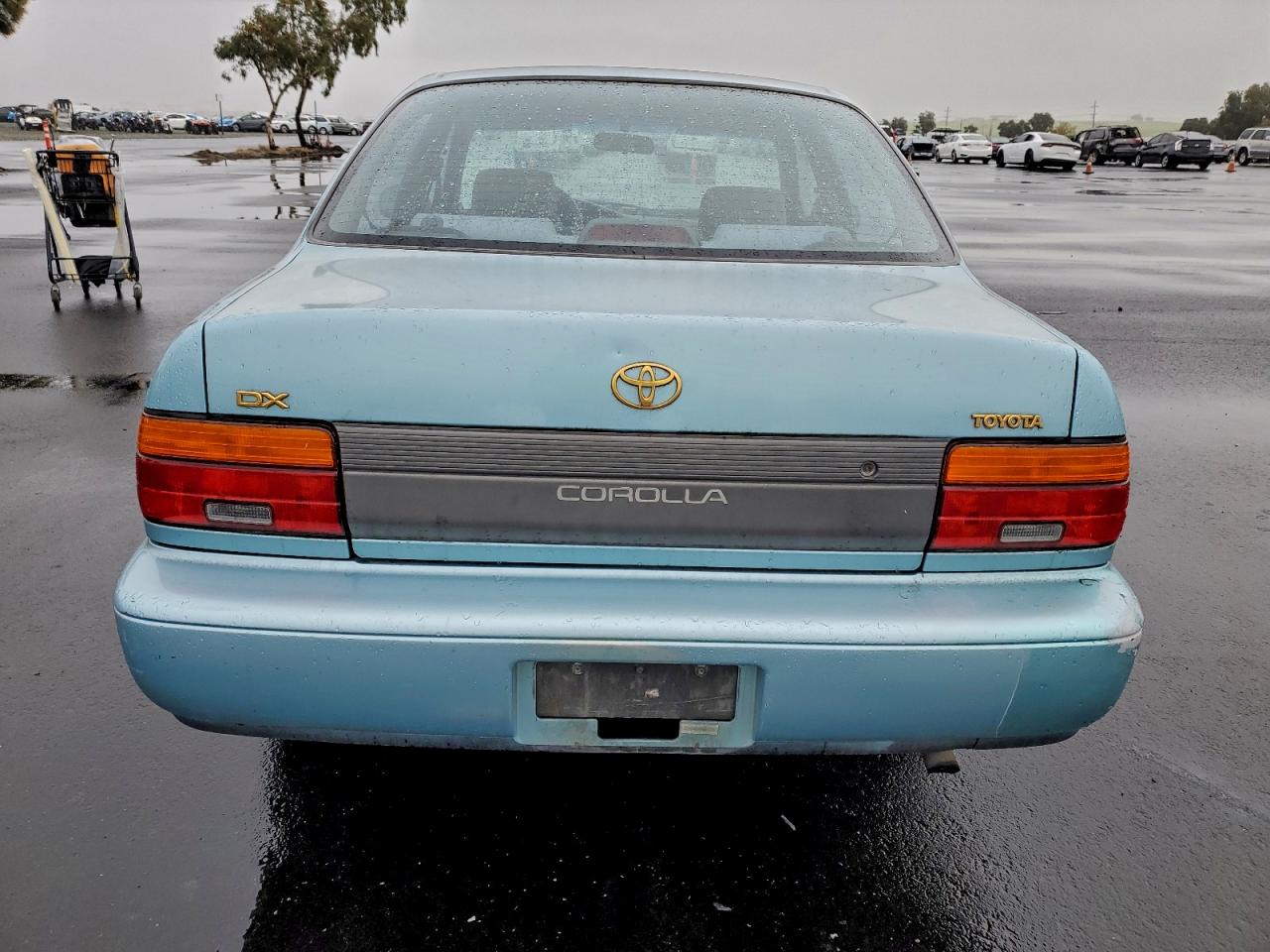 1995 TOYOTA COROLLA LE photo 11