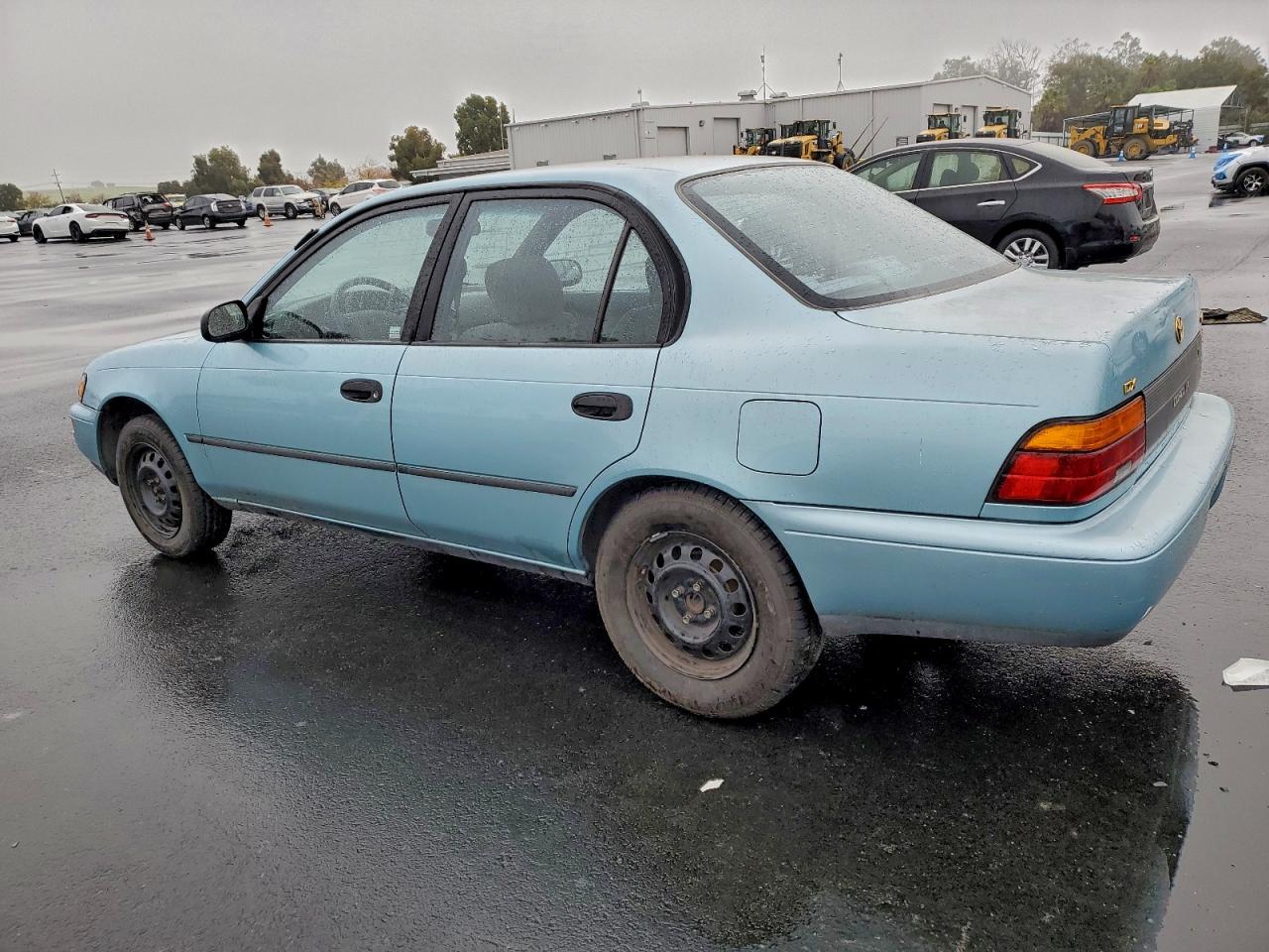 1995 TOYOTA COROLLA LE photo 3