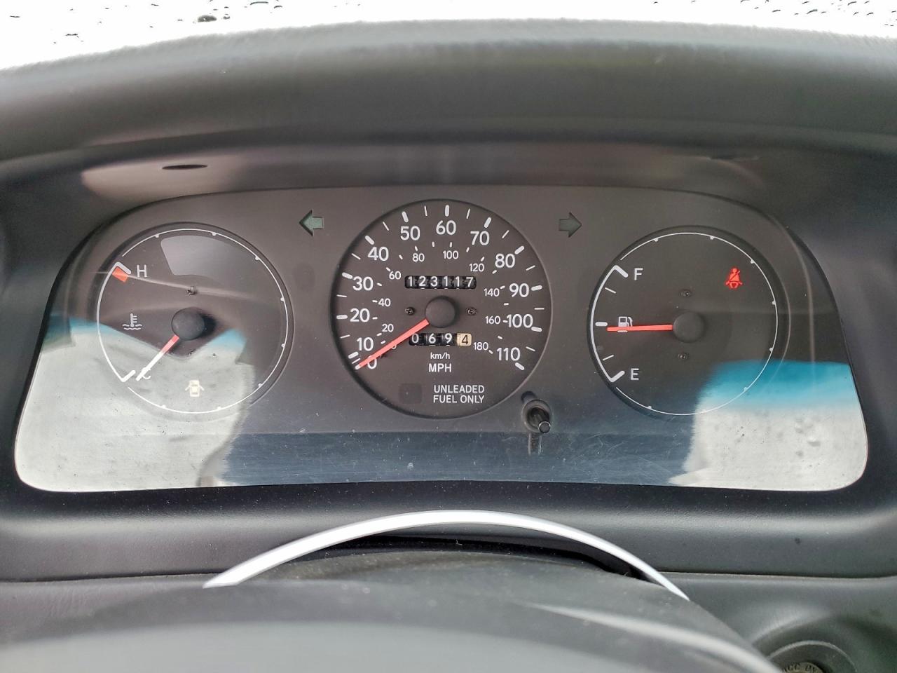 1995 TOYOTA COROLLA LE photo 17