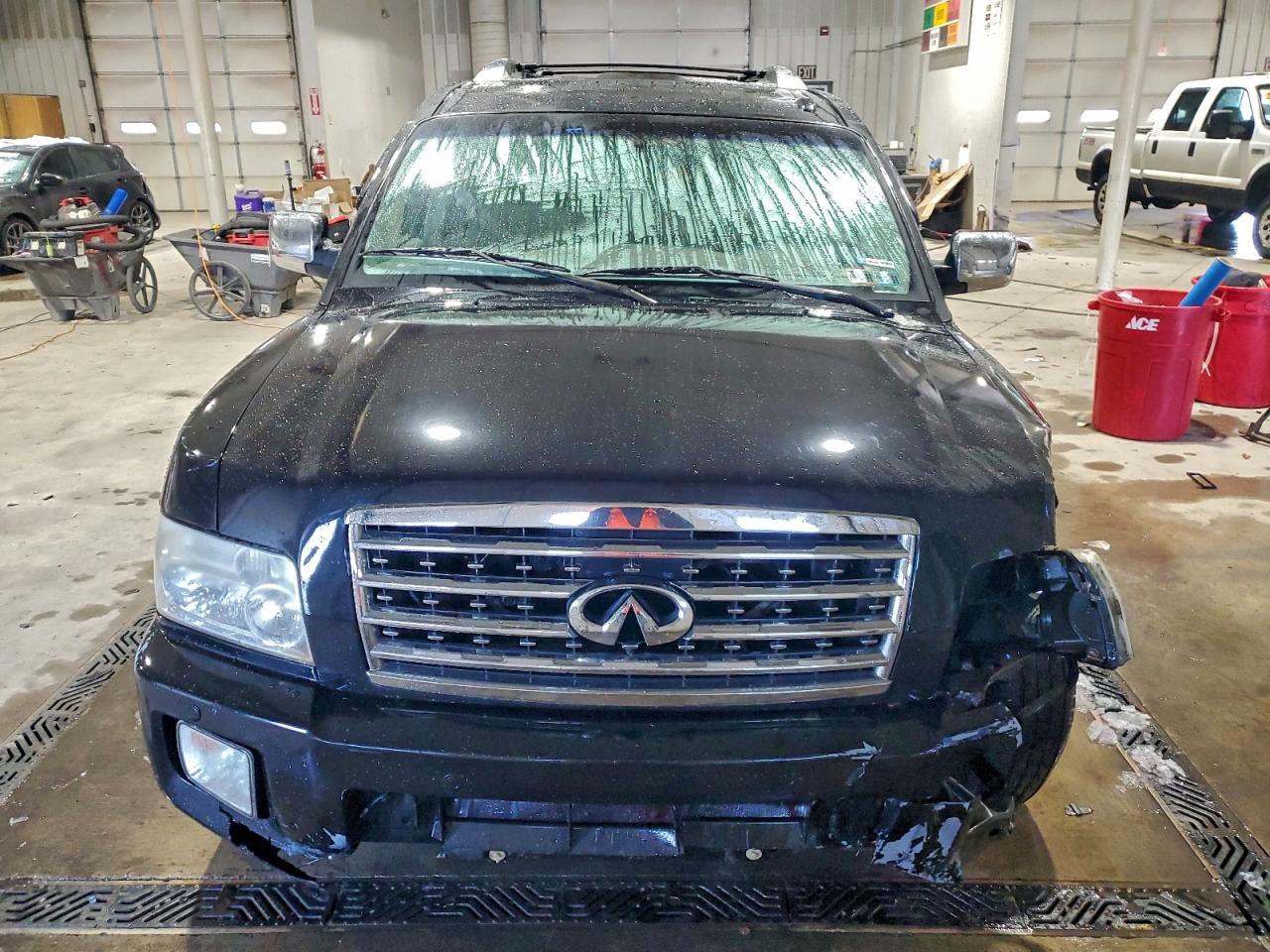2008 INFINITI QX56 photo 13